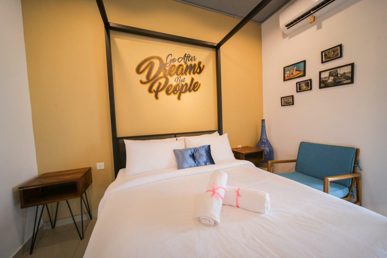 The Best Hotel In Bayan Lepas - The Lov Penang 외부 사진