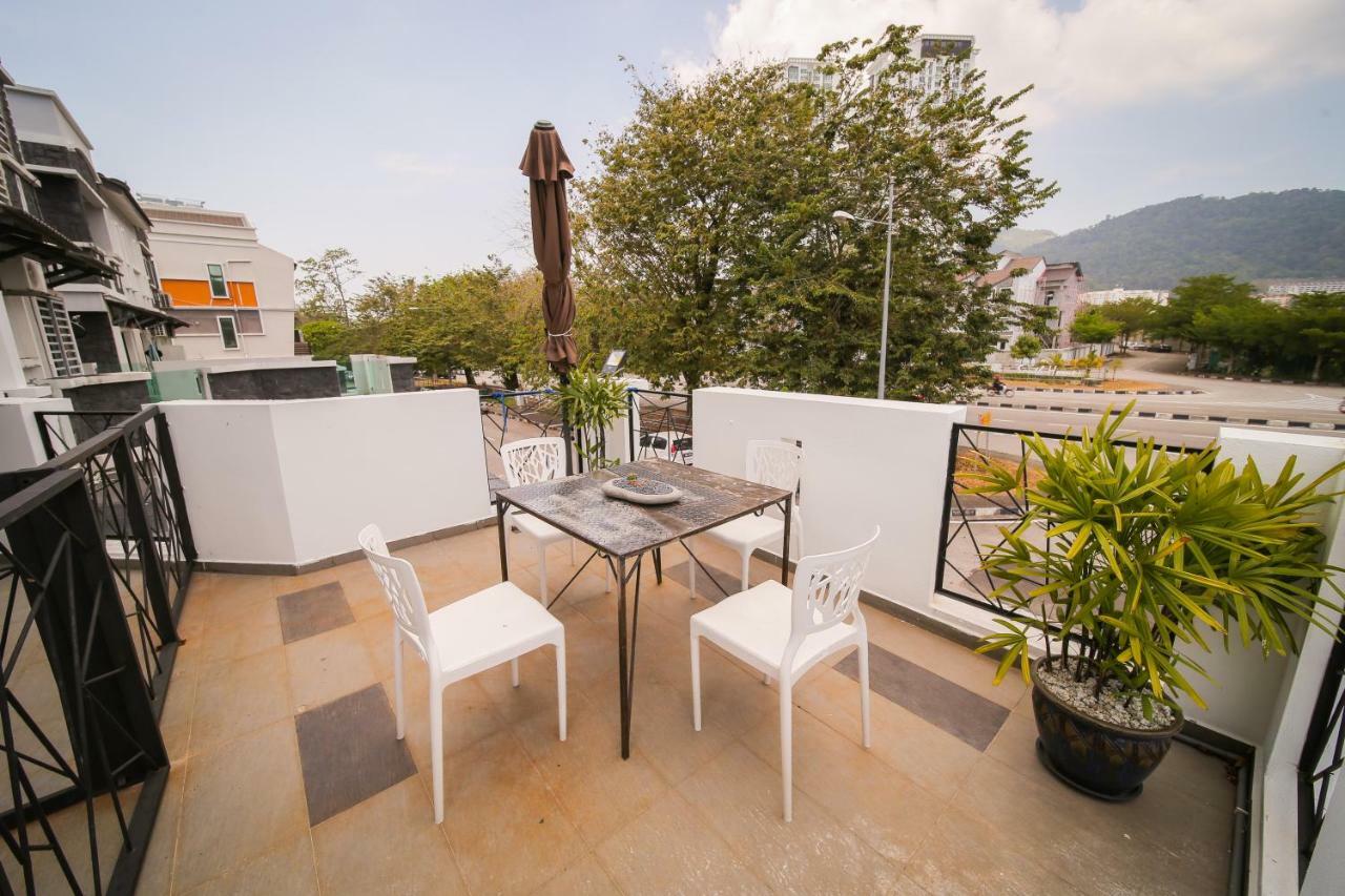 The Best Hotel In Bayan Lepas - The Lov Penang 외부 사진
